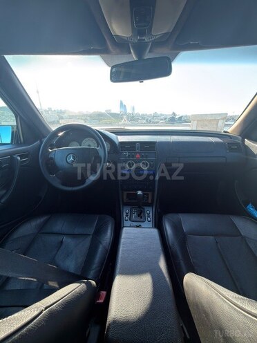 Mercedes C 230-9