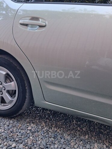 Toyota Prius-2