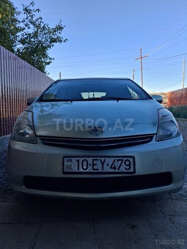 Toyota Prius-1