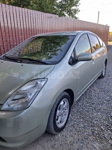 Toyota Prius-14