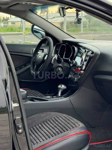 Kia Optima-11