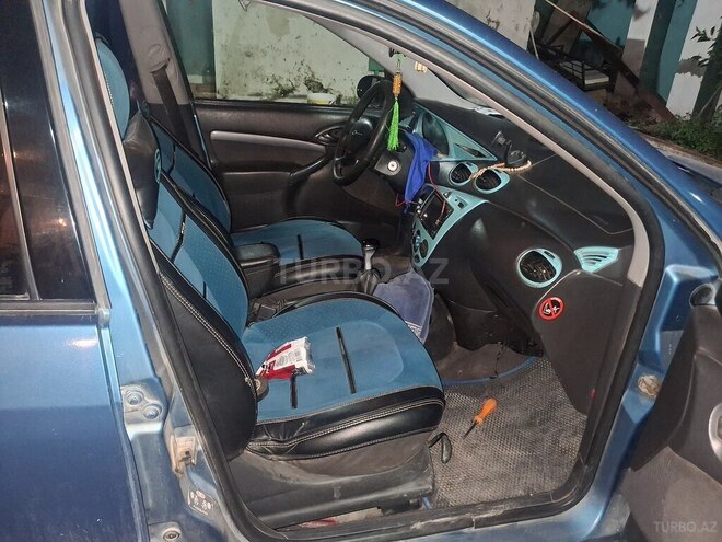 Ford Focus-5