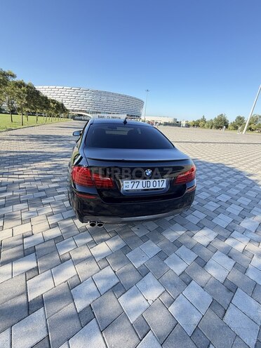 BMW 528-2