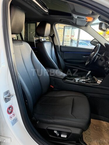 BMW 320d-16