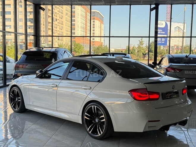 BMW 320d-12