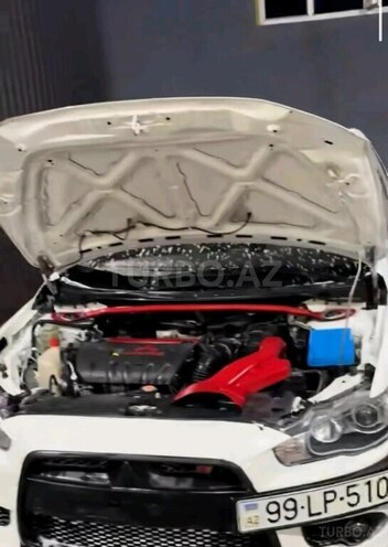 Mitsubishi Lancer-5