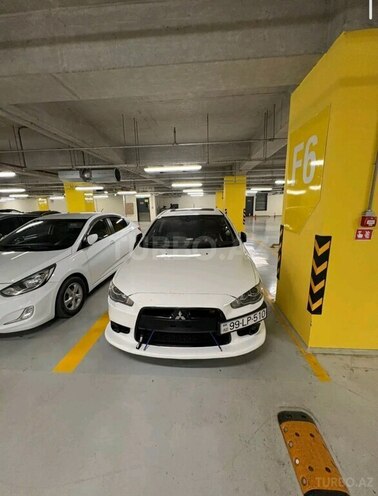 Mitsubishi Lancer-1