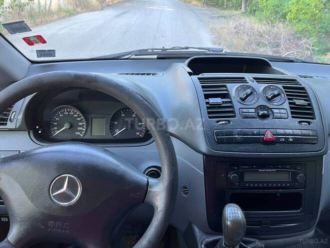 Mercedes Vito-8