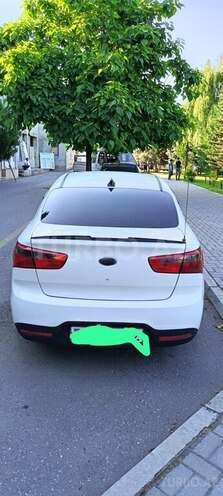 Kia Rio-2