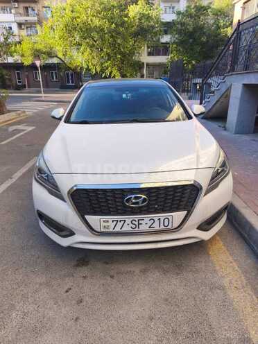 Hyundai Sonata-1