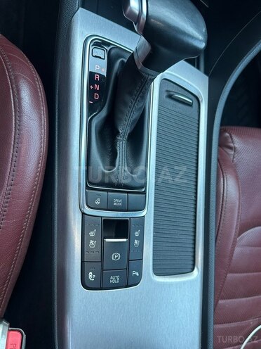 Kia Optima-12
