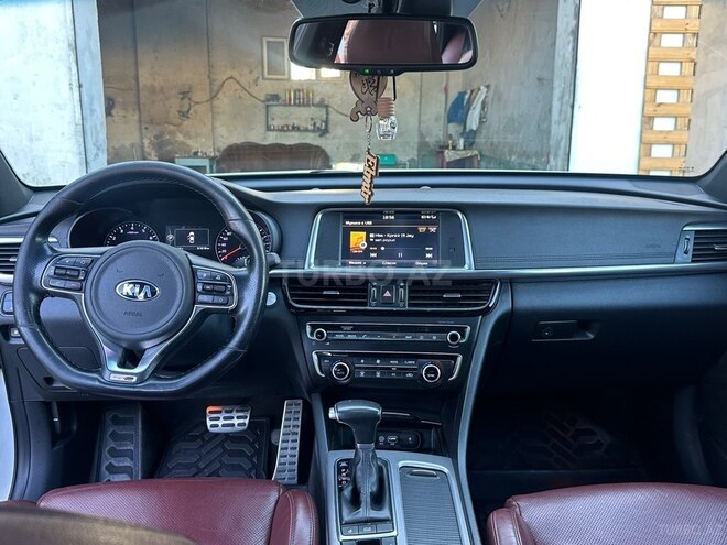 Kia Optima-16