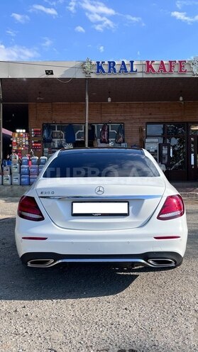 Mercedes E 250-2