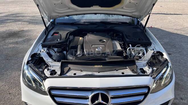 Mercedes E 250-4