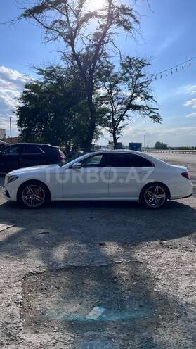 Mercedes E 250-7
