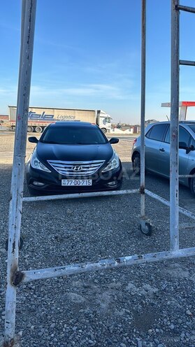 Hyundai Sonata-20