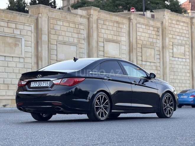 Hyundai Sonata-8