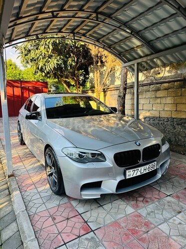 BMW 528-2