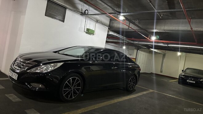 Hyundai Sonata-21