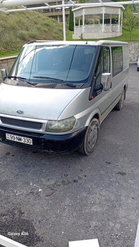 Ford Transit-2