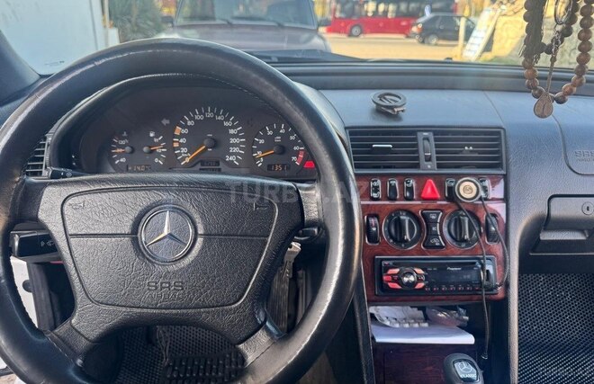 Mercedes C 180-4