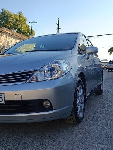 Nissan Tiida-2