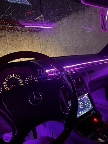 Mercedes E 240-15