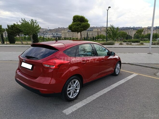 Ford Focus-2
