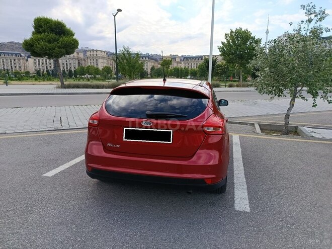 Ford Focus-9