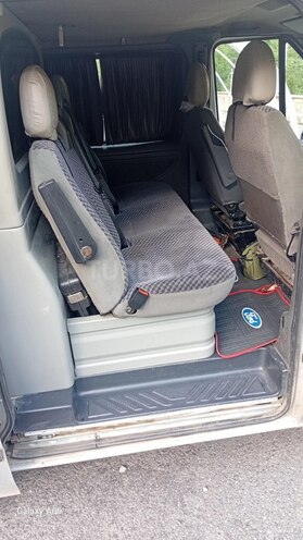 Ford Transit-9