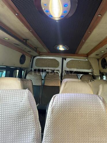 Ford Transit-5