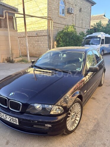 BMW 320-4