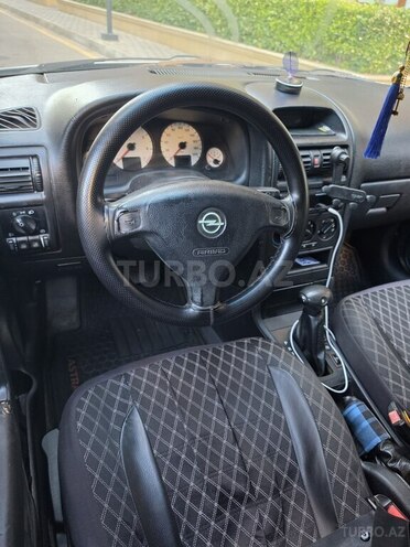 Opel Astra-9