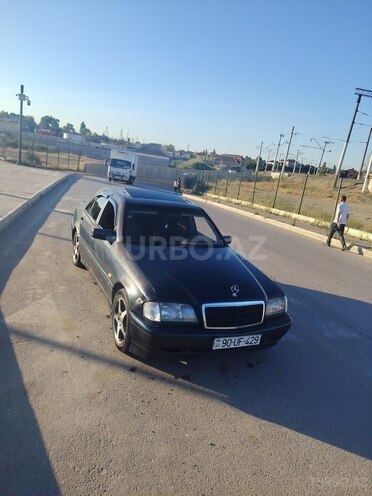 Mercedes C 220-1