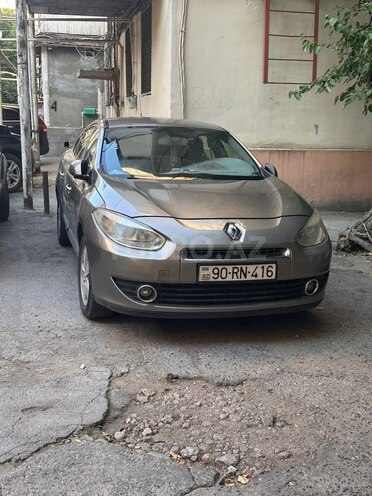 Renault Fluence-1