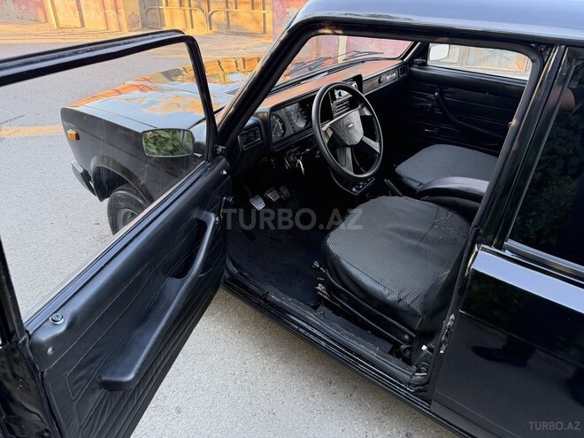 LADA (VAZ) 2107-8