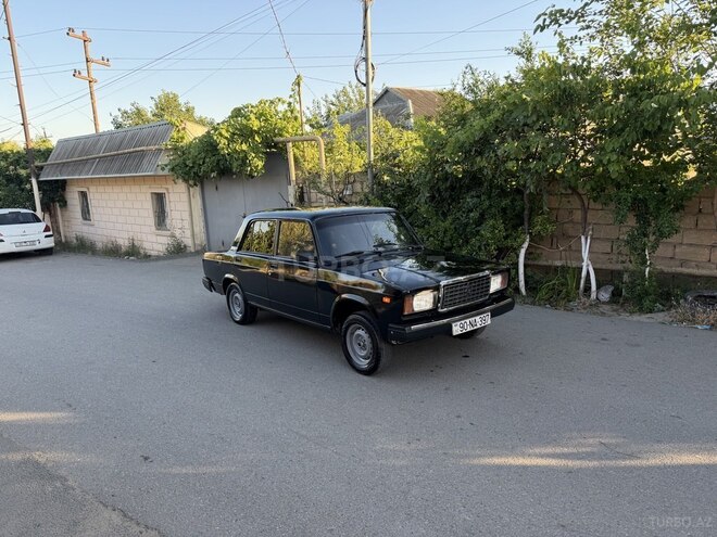 LADA (VAZ) 2107-1