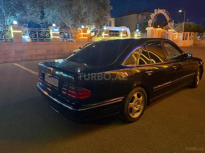 Mercedes E 270-4