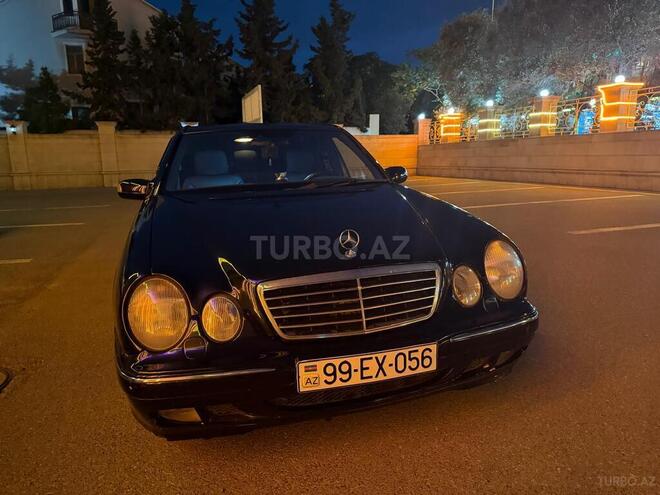 Mercedes E 270-11