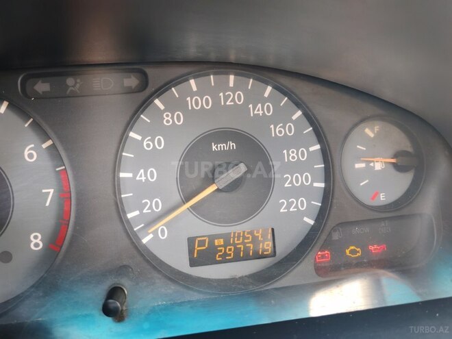 Nissan Sunny-8