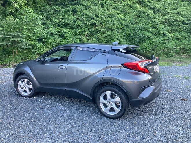 Toyota C-HR-7