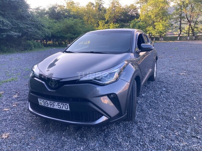 Toyota C-HR-9