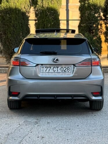Lexus CT 200h-5