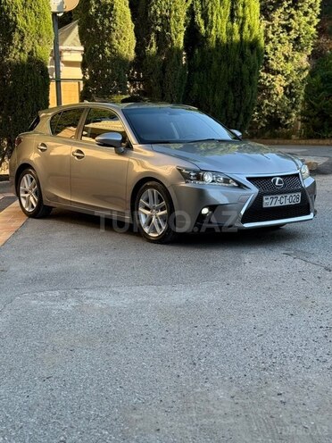 Lexus CT 200h-4