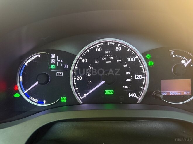 Lexus CT 200h-16