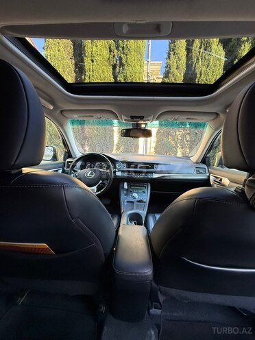 Lexus CT 200h-15