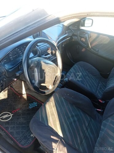 Opel Astra-2