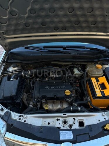 Opel Astra-11
