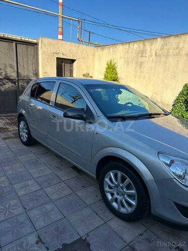 Opel Astra-2