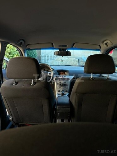 Opel Astra-7